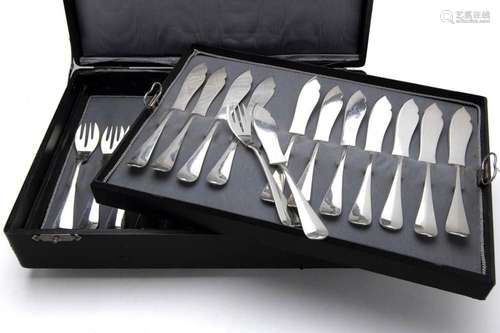 Twelve Dutch silver fish forks and knives, in fitted case