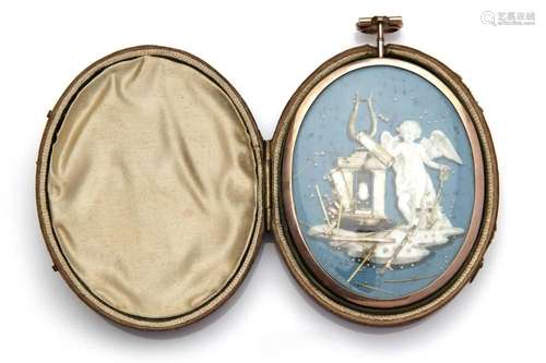 An antique memorial pendant