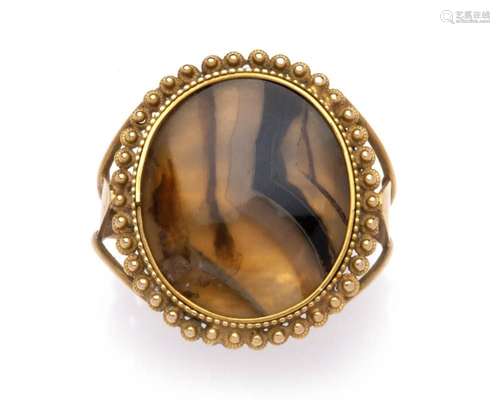 An antique agate ring