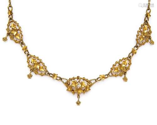 An antique 18k gold French Art Nouveau necklace