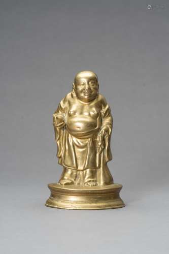 A BRONZE FIGURE OF A STANDING BUDAI, 20TH CENTURY