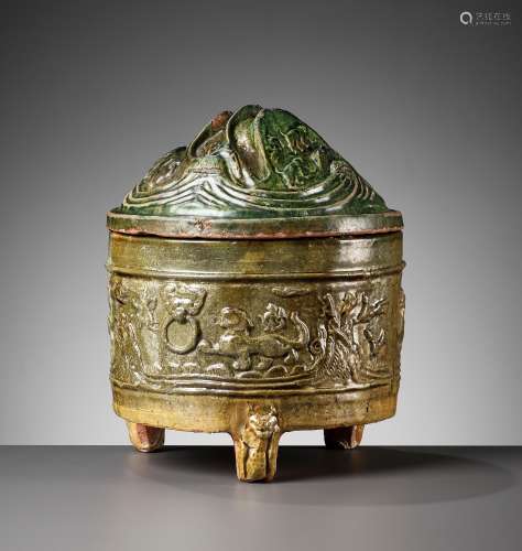 A GREEN-GLAZED POTTERY 'HILL' JAR AND COVER, HAN D...