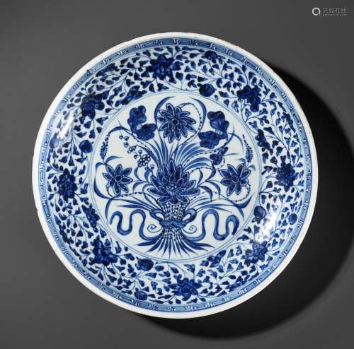 A MING-STYLE BLUE AND WHITE 'LOTUS BOUQUET' DISH, ...