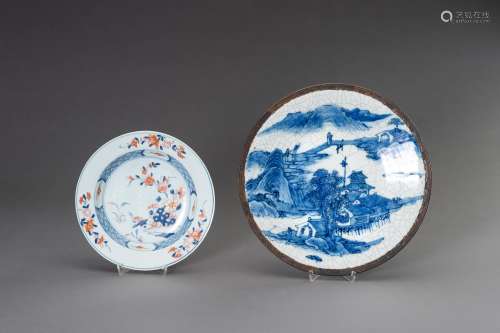 A SET OF TWO CHINESE-STYLE PORCELAIN DISHES, 1900S