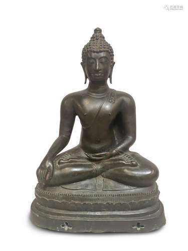 Statue de Bouddha en bronze<br />
Thaïlande, XIX/XXe siècle<...