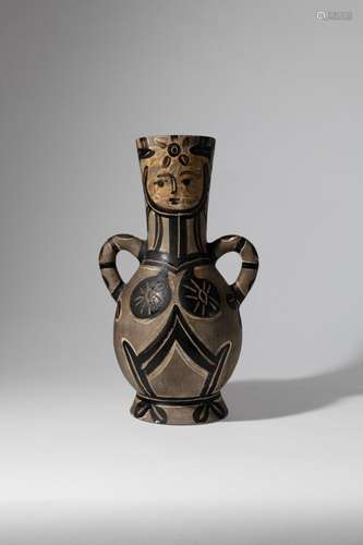 Pablo Picasso (1881-1973) & Madoura<br />
"Vase à d...