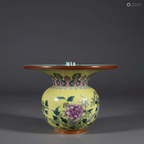 Famille Rose Flower Zhadou Vessel