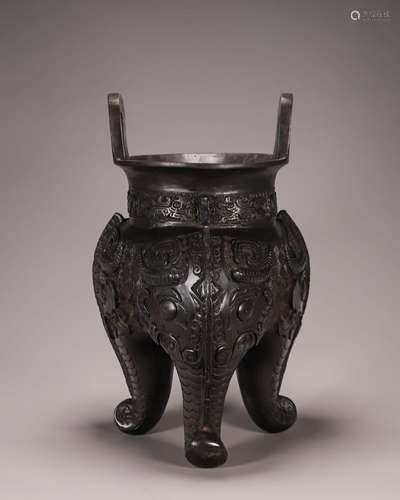 Bronze Taotie Elephant Tripod Vessel