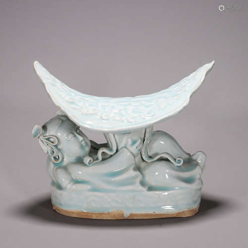 Hutian Kiln Figural Porcelain Pillow