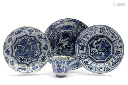 Four blue and white Wanli kraak porcelain dishes