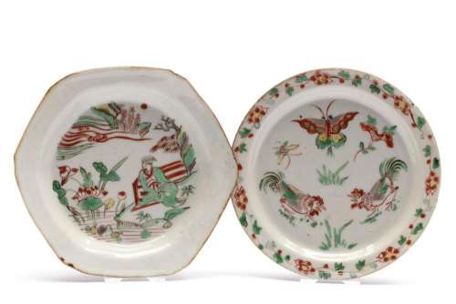 Two small famille verte plates