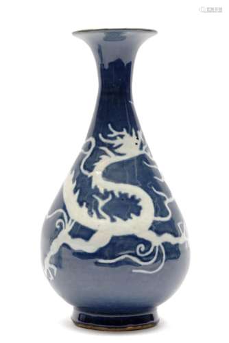 A blue glaze dragon yuhuchun vase