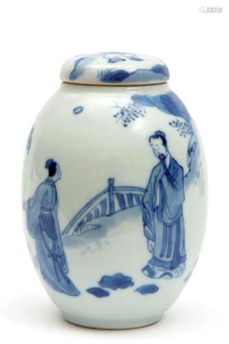 A small blue and white Chinese porcelain tea canister