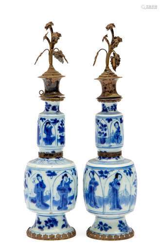 A pair of blue and white Long Eliza vases