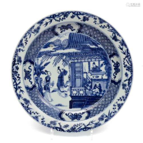 A Chinese blue and white porcelain charger with figures