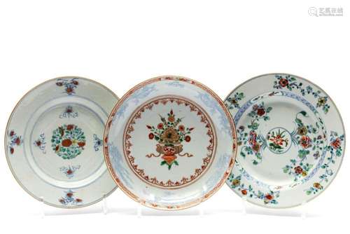 Three doucai famille verte plates