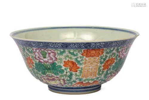 A famille rose bowl with underglaze blue