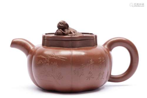 A pumpkin shaped Yixing teapot with foo dog finial