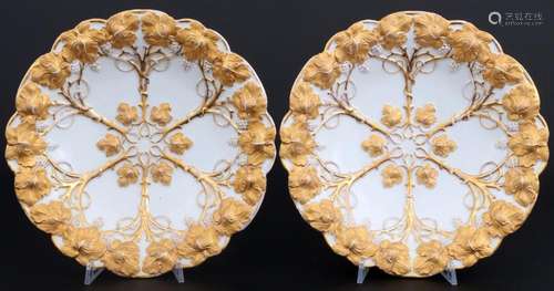 Meissen 2 splendor bowls with ivy relief 1st choice, Prunksc...