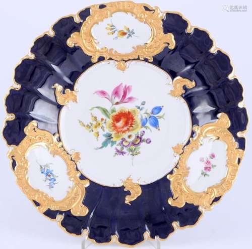 Meissen Flower Bouquet Royal Blue large splendor bowl, große...