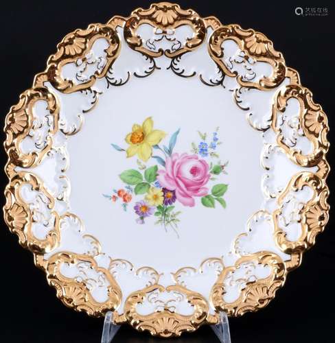 Meissen Flower Bouquet splendor plate 1st choice, Prunktelle...