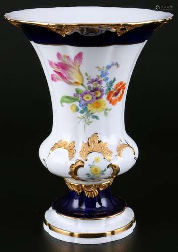 Meissen Flower Bouquet with Royal Blue Rim sumptuous vase 1s...