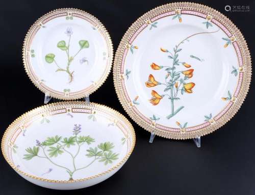 Royal Copenhagen Flora Danica dinner plate, bowl and dessert...