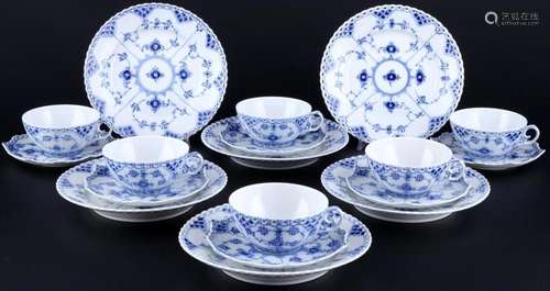 Royal Copenhagen Musselmalet Full Lace 6 tea cups with sauce...