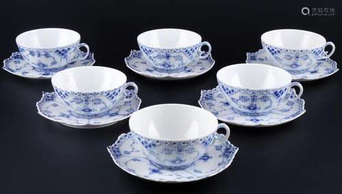 Royal Copenhagen Musselmalet Full Lace 6 tea cups with sauce...