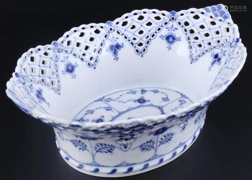 Royal Copenhagen Musselmalet Full Lace large bowl 1059 1st c...