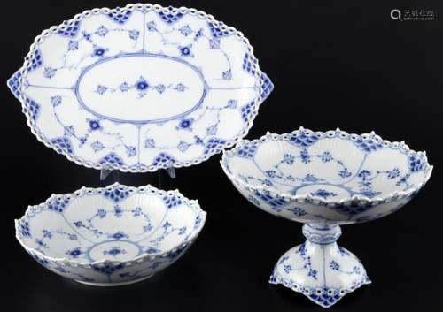 Royal Copenhagen Musselmalet Full Lace centerpiece, bowl and...