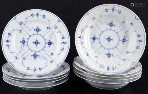 Royal Copenhagen Musselmalet 5 soup and 5 dining plates, Spe...