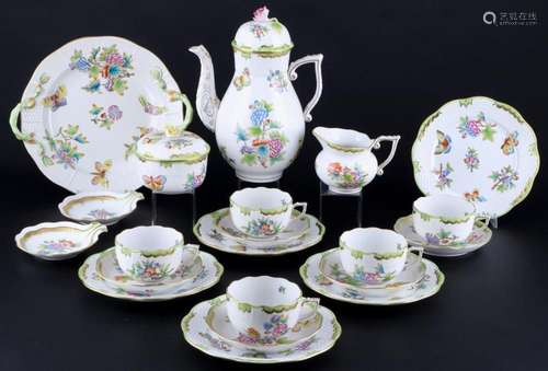 Herend VBO Queen Victoria tea service for 6 persons, Teeserv...