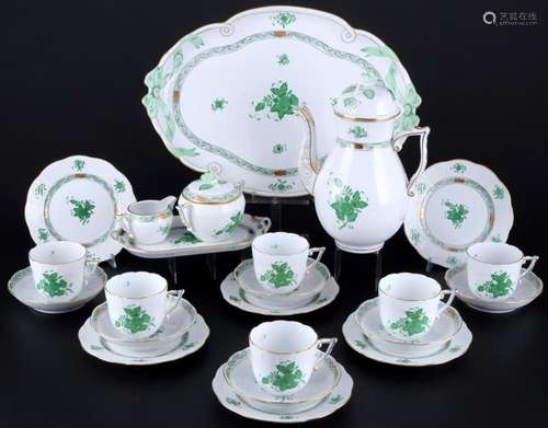 Herend AV Apponyi Vert coffee service for 6 persons, Kaffees...