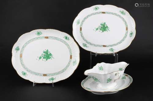 Herend Apponyi Vert 2 platters and sauce boat, Platten und S...