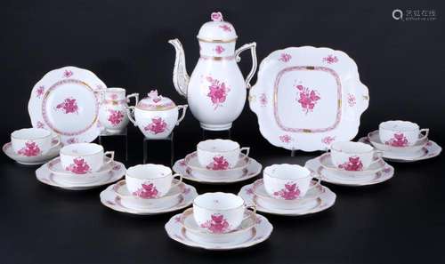 Herend AP Apponyi Purpur tea service for 8 persons, Teeservi...