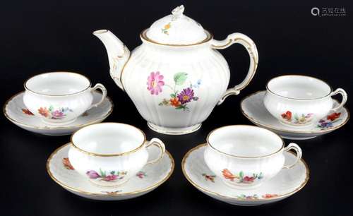 KPM Berlin Rocaille tea pot with 4 tea cups, Teekanne mit 4 ...