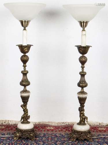 2 large figured floor lamps in the Baroque style, 2 große Fi...