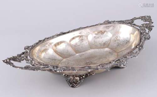 Silver handled bowl with vine tendrils 19th century, 750 Sil...