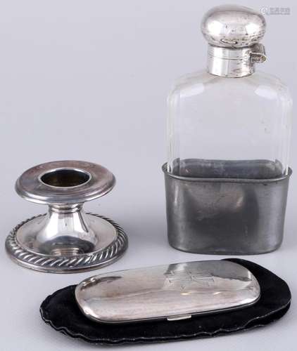 800 - 925 silver 3-piece lot, flask, candlestick and cigaret...