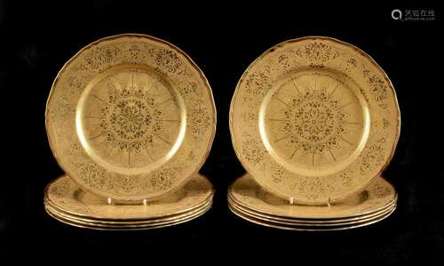 A SET OF TEN MODERN ROYAL WORCESTER TOOLED GILT PLATES