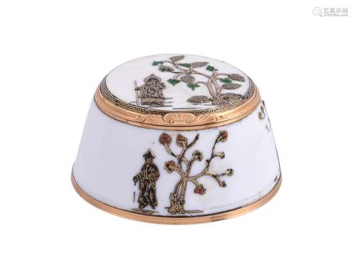 A CONTINENTAL GOLD MOUNTED AND WHITE PORCELAIN BOX AND HINGE...