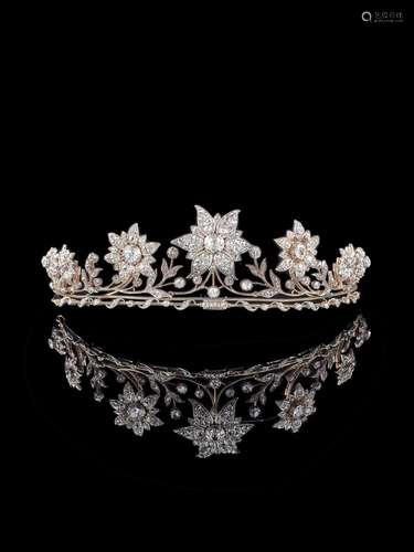 AN EARLY 20TH CENTURY CONVERTIBLE DIAMOND FLORAL TIARA/NECKL...