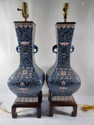 19th C Pair of Chinese Famille Rose Porcelain lamp