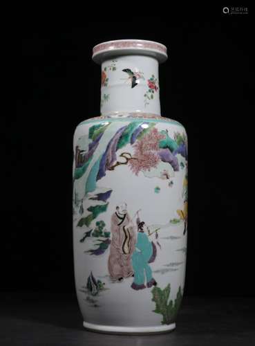 Chinese Hand Paint Wucai Porcelain Vase