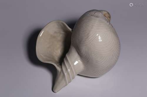 Chinese White Glazed Porcelain Conch Teapet