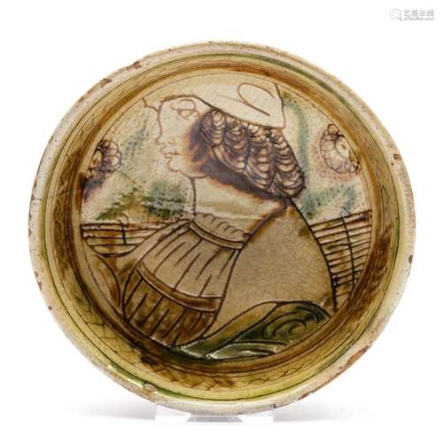 An Italian Ferrara incise-decorated bowl