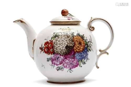 A Dutch Porcelain Loosdrecht teapot