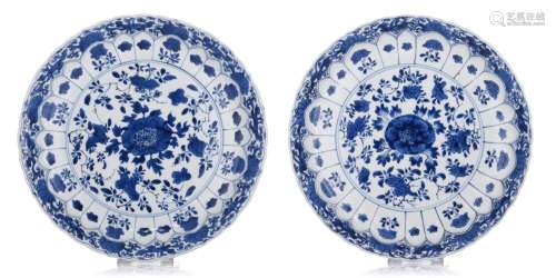 Two Chinese blue and white lobed plates, with a Chenghua mar...