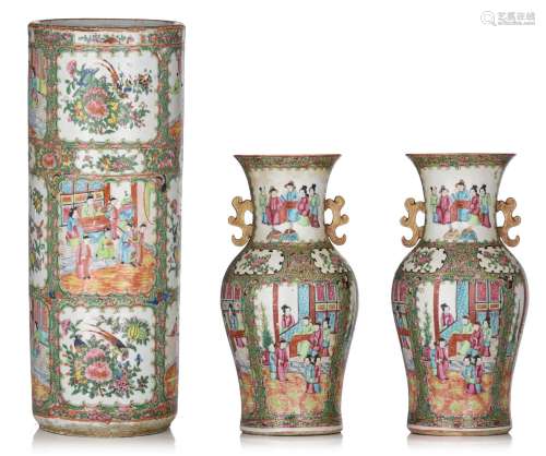 A Chinese Canton famille rose umbrella stand and a pair of d...